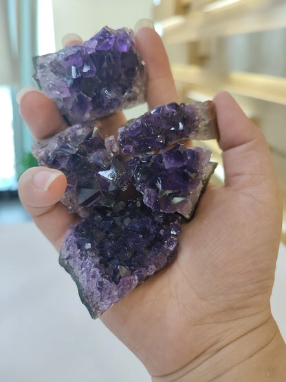 10-70g 30-50mm Amethyst Geode Natural Crystal Quartz Stone Wand Point Energy Healing Mineral Stone Rock Home Decor Geode