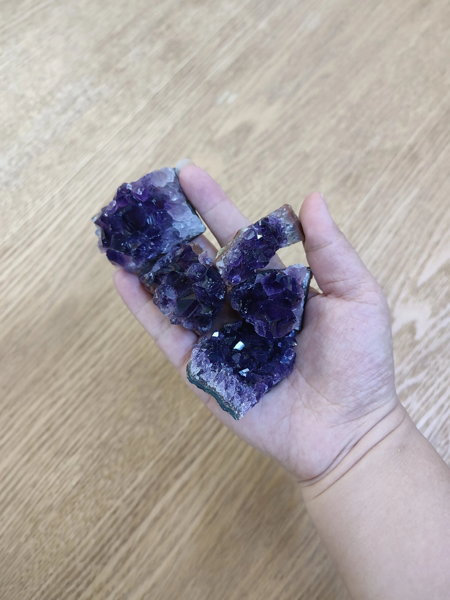 10-70g 30-50mm Amethyst Geode Natural Crystal Quartz Stone Wand Point Energy Healing Mineral Stone Rock Home Decor Geode